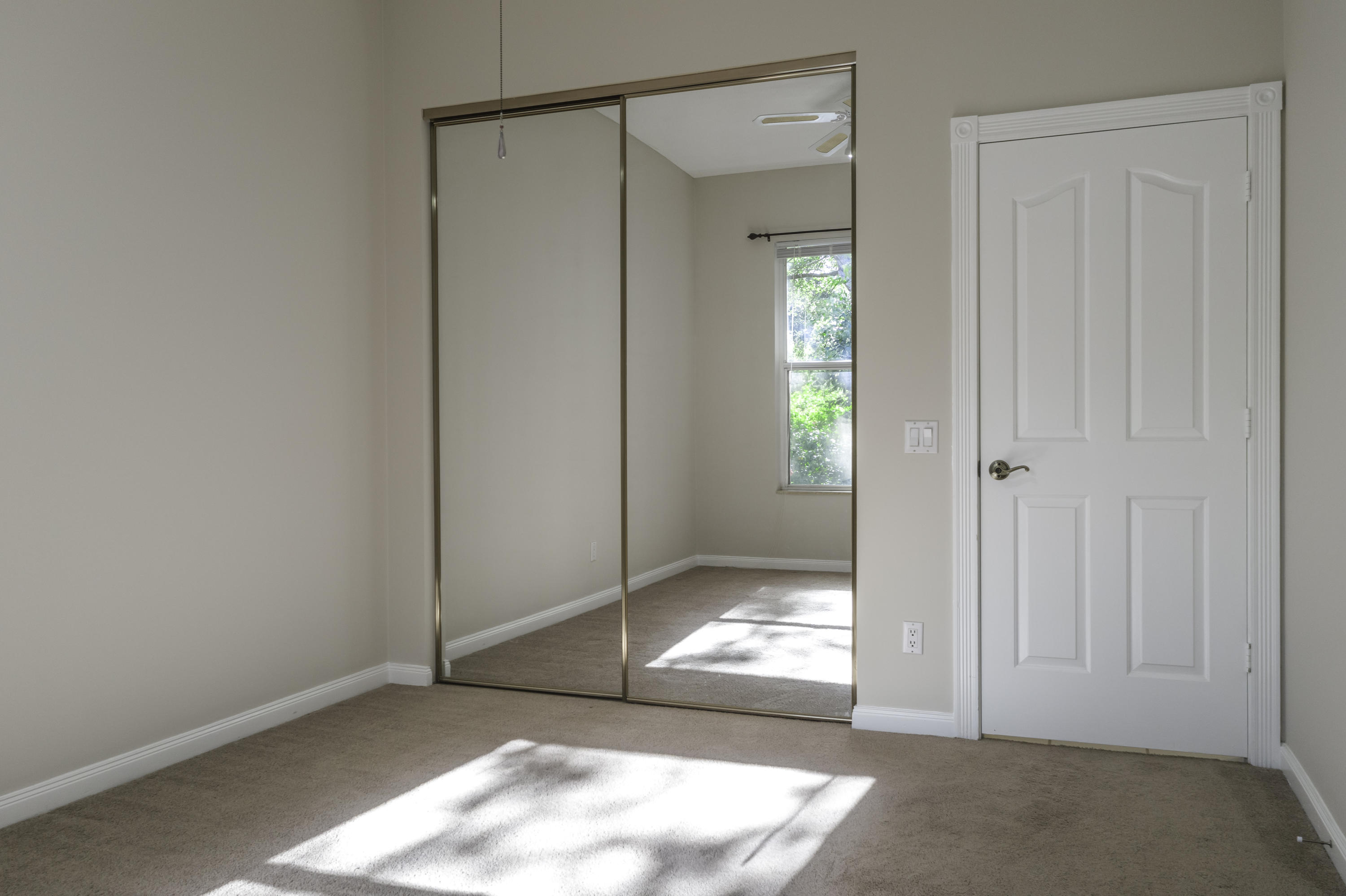 168 South Hampton Drive Jupiter, FL 33458 - Photo 14 of 21 an empty room with windows