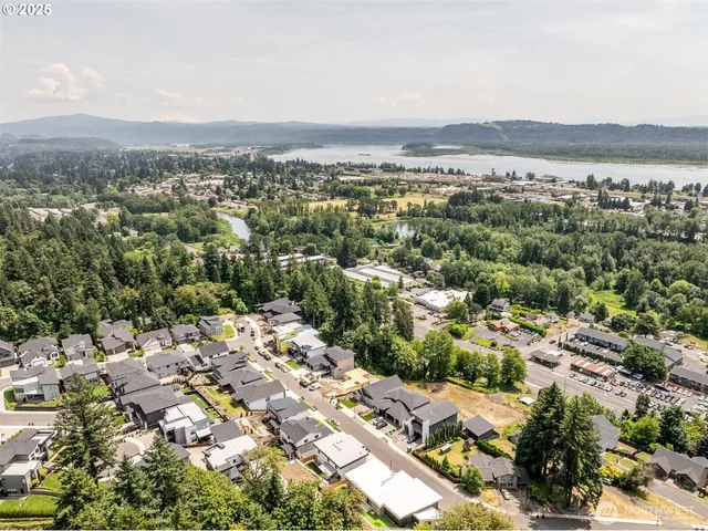 $2,100,000 | 520 Northeast Providence Drive, Camas, WA 98607