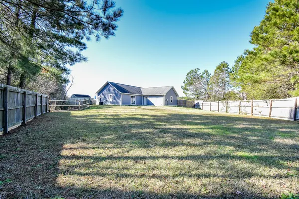 $1,500 | 103 Daphne Drive, Hubert, NC 28539