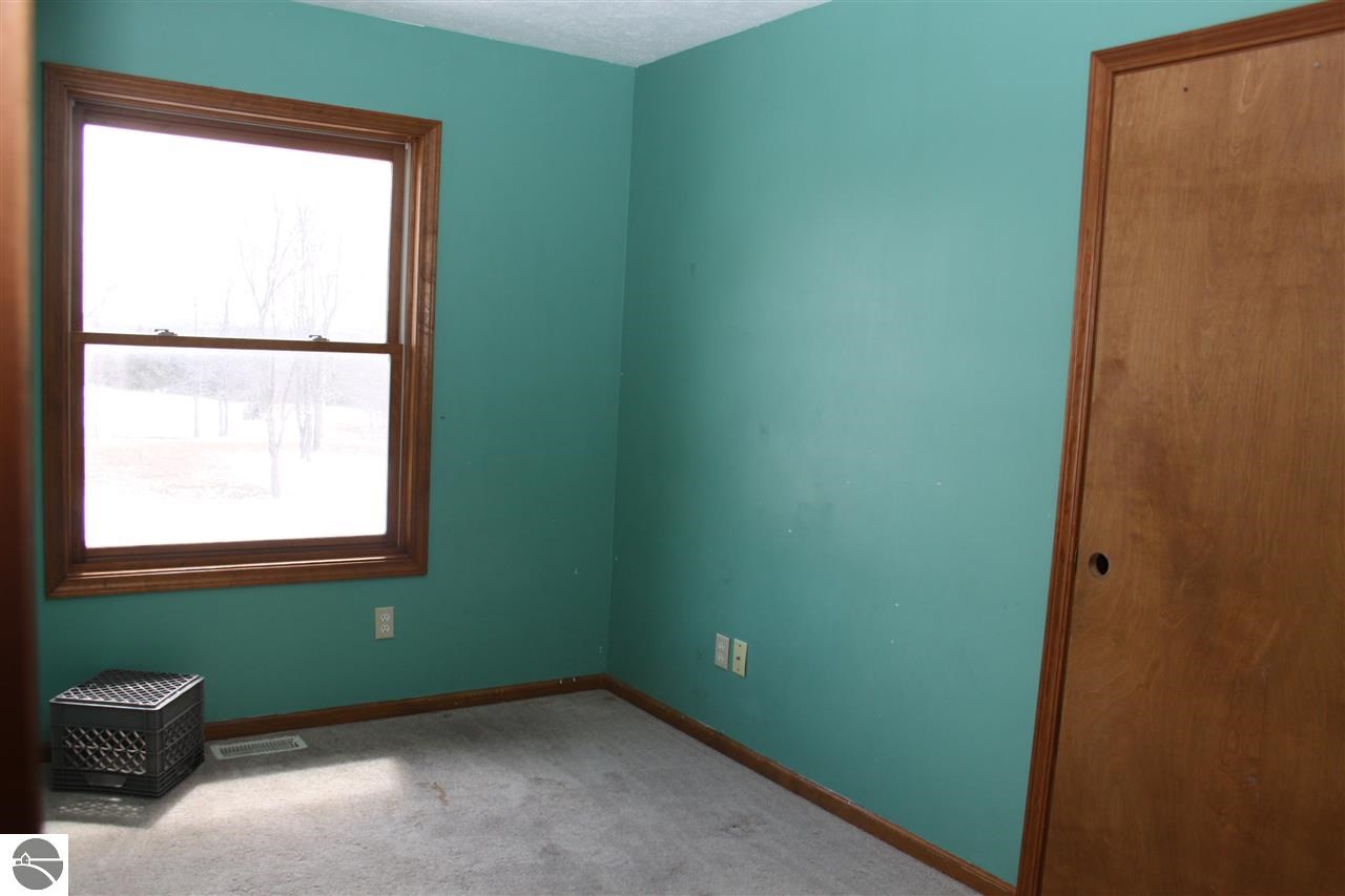3353 East 2 1/2 Road Kingsley, MI 49649 - Photo 36 of 48 1783353-35.JPG