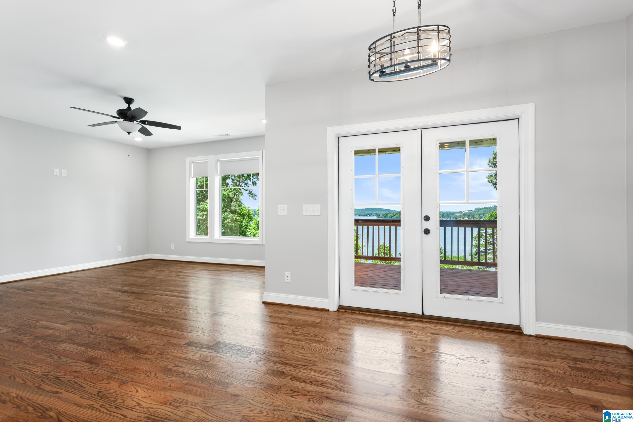 180 Shoreline View Talladega, AL 35160 - Photo 4 of 41