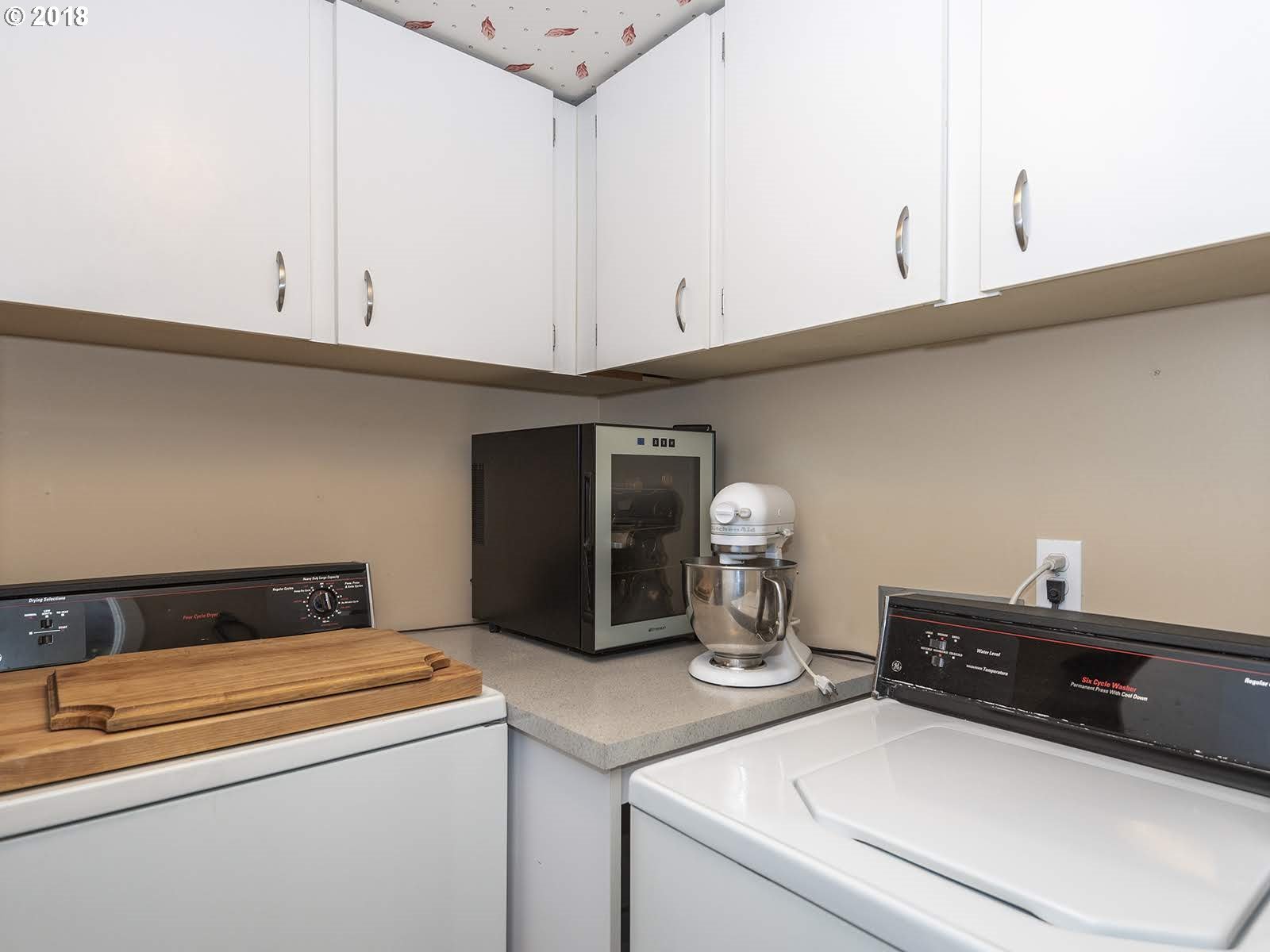 6685 West Burnside Road, Unit 321 Portland, OR 97225 - Photo 15 of 29 Gallery Image 15