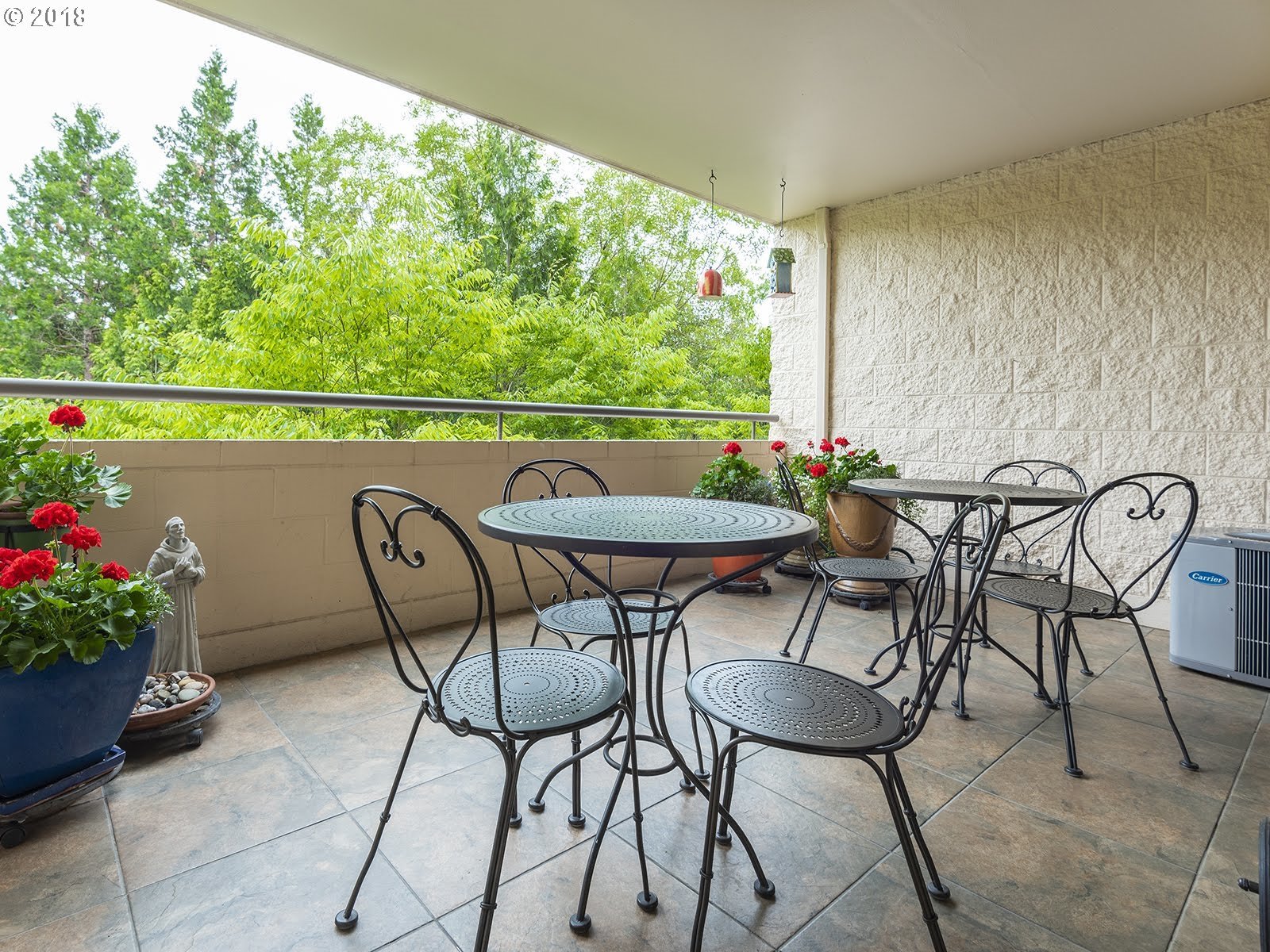 6685 West Burnside Road, Unit 321 Portland, OR 97225 - Photo 17 of 29 Gallery Image 17