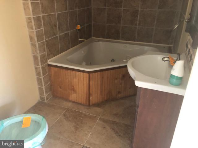 10700 Cedarville Road Brandywine, MD 20613 - Photo 4 of 12 Full bath