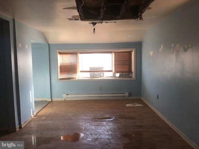 10700 Cedarville Road Brandywine, MD 20613 - Photo 7 of 12 Living room