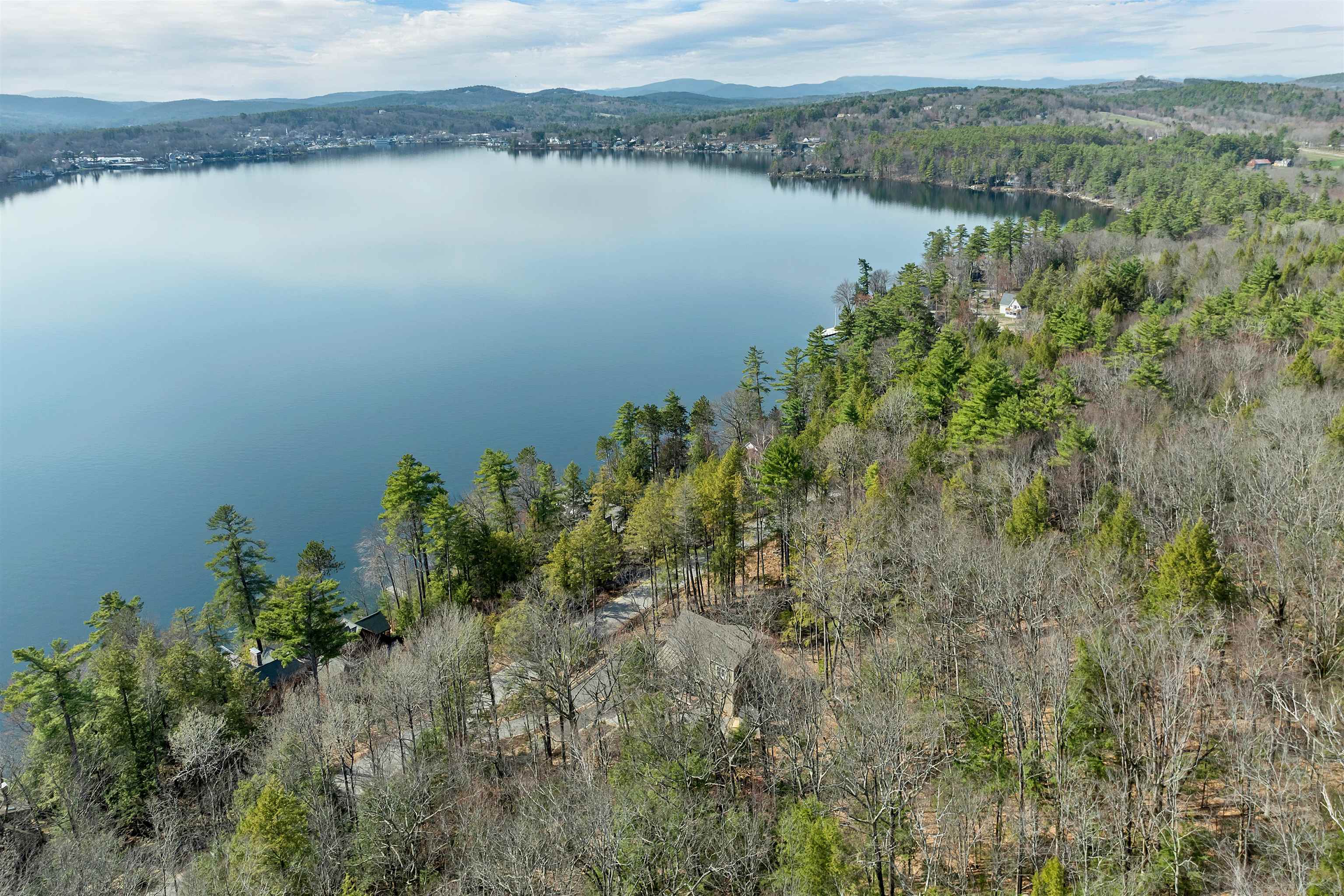 82 Pinnacle Park Road, Unit U202 Meredith, NH 03253 - Photo 4 of 25
