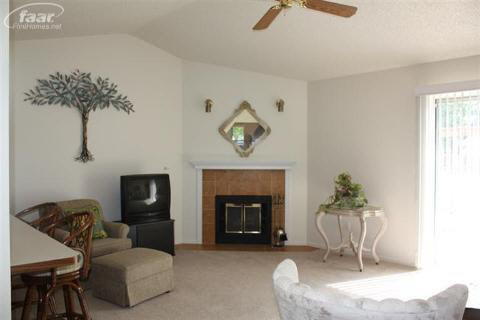 442 Deland Road Flushing, MI 48433 - Photo 3 of 11 20153256-2.JPG