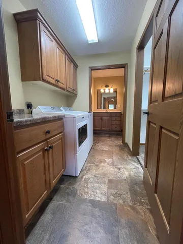 $289,900 | 101 Brittany Way Southeast, Grand Meadow, MN 55936