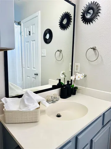 $4,000 | 2808 Sunset Strip Drive, Glenn Heights, TX 75154