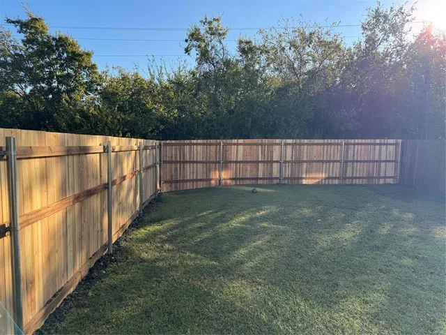 $4,000 | 2808 Sunset Strip Drive, Glenn Heights, TX 75154