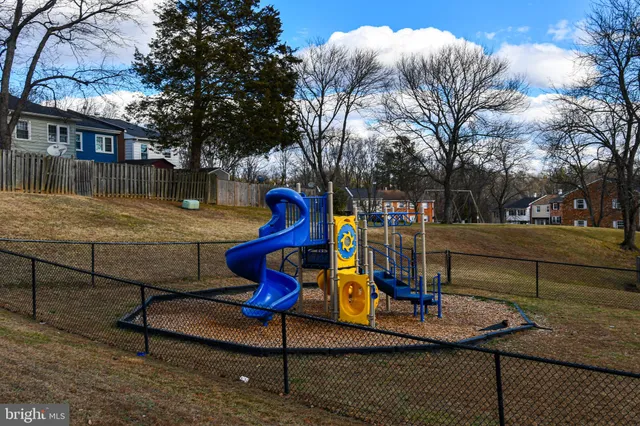 $339,000 | 14623 Bakersfield Street, Woodbridge, VA 22193