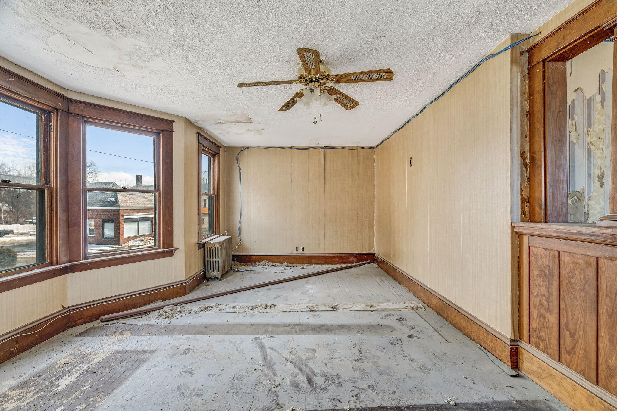 346-348 Main Street Bingham, ME 04920 - Photo 39 of 62 2nd Floor Apartment Unit 1