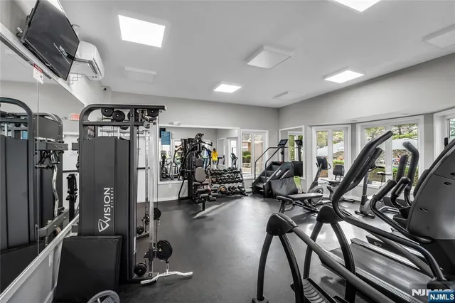 $799,000 | 309 Hancock Court, Unit M309, Edgewater, NJ 07020