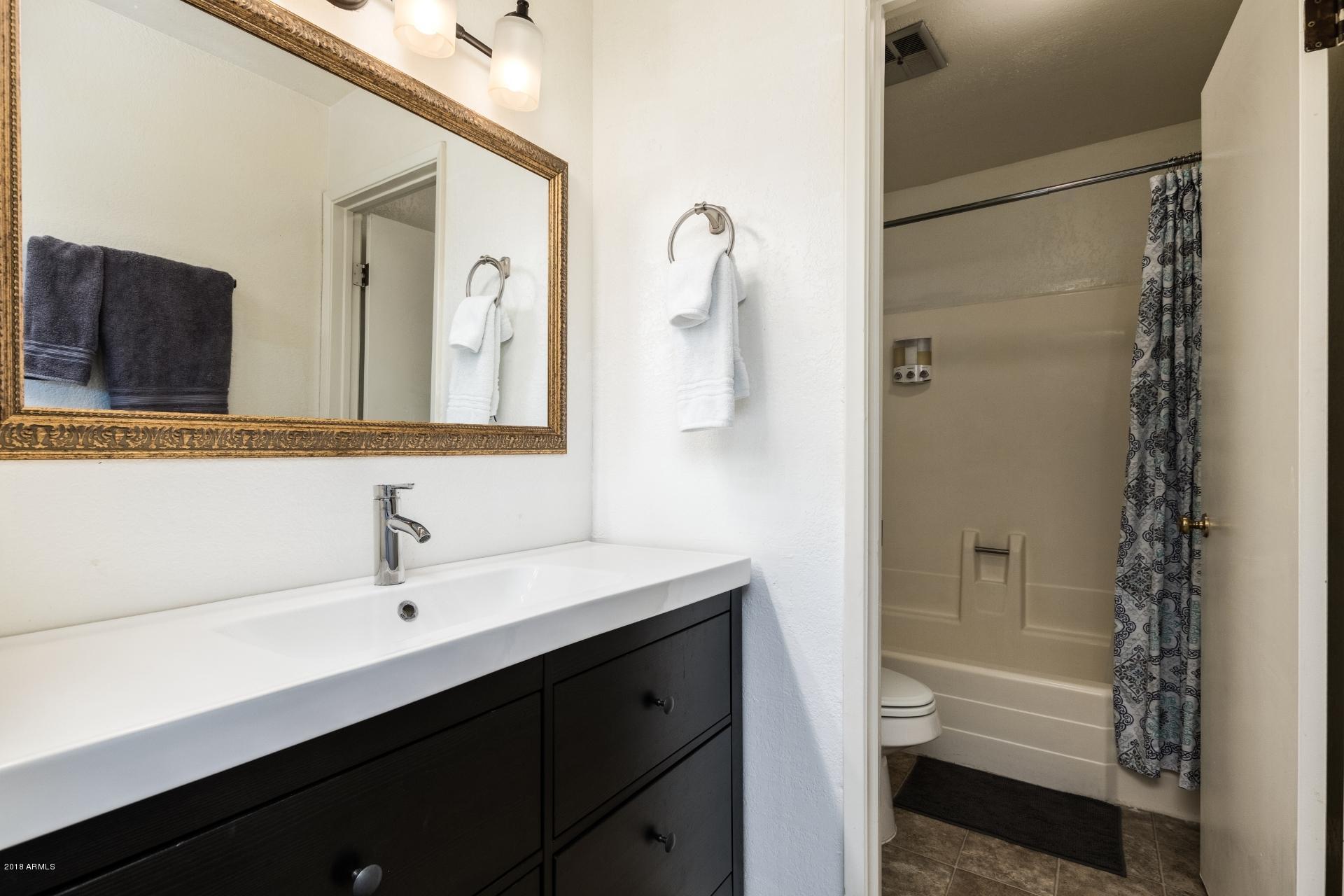1217 North Miller Road, Unit 40 Scottsdale, AZ 85257 - Photo 13 of 20 Master Bathroom