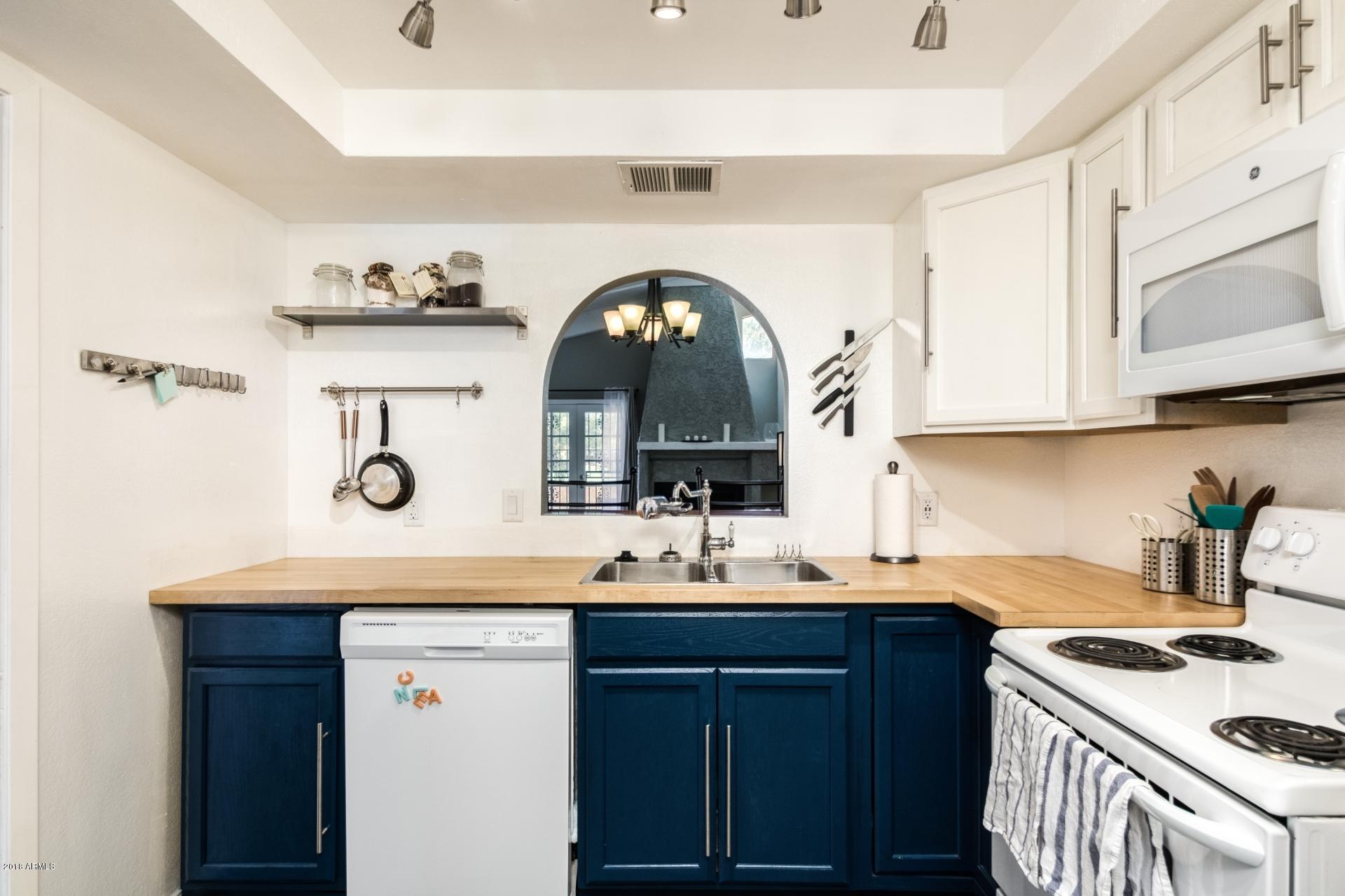 1217 North Miller Road, Unit 40 Scottsdale, AZ 85257 - Photo 6 of 20 Kitchen 3
