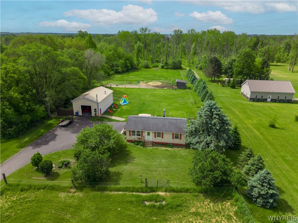 7960 Ridge Road Hartland, NY 14067 - Photo 2 of 41