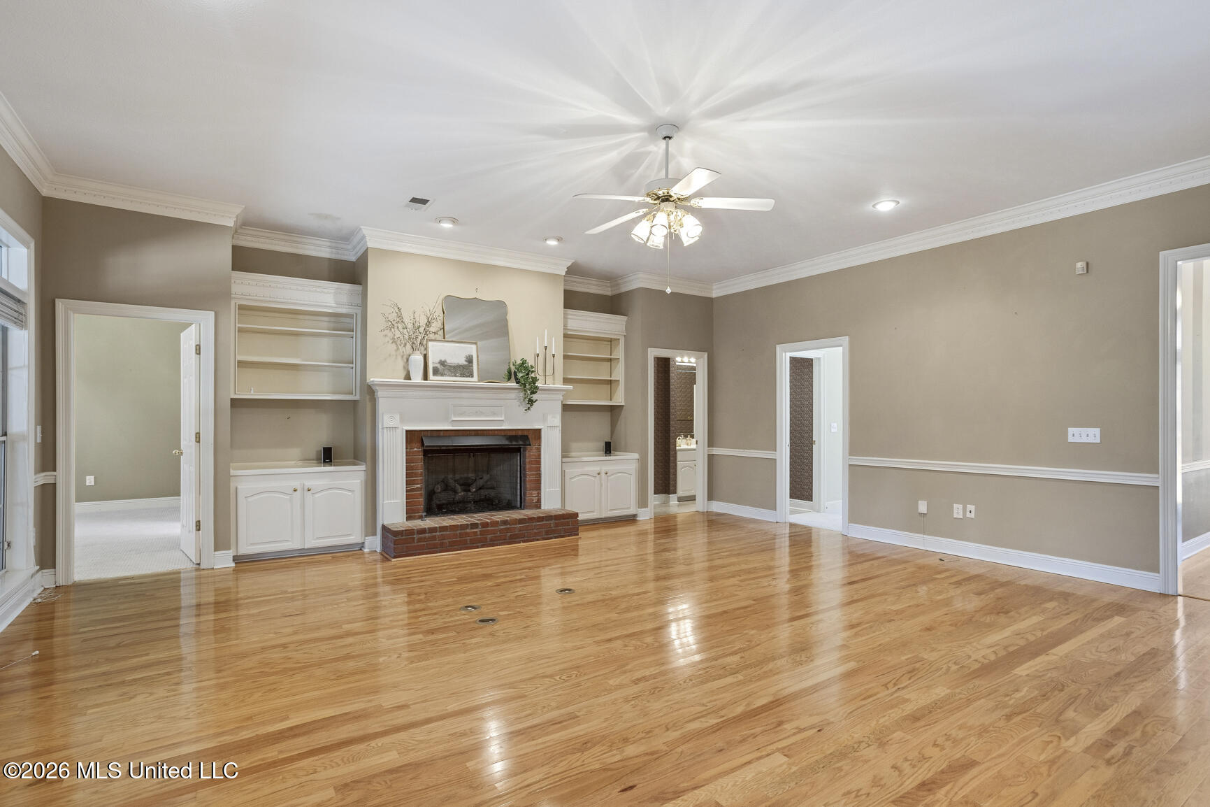 525 Ridge Circle Brandon, MS 39047 - Photo 13 of 51 525 Ridge Cir_jhookphotos-11