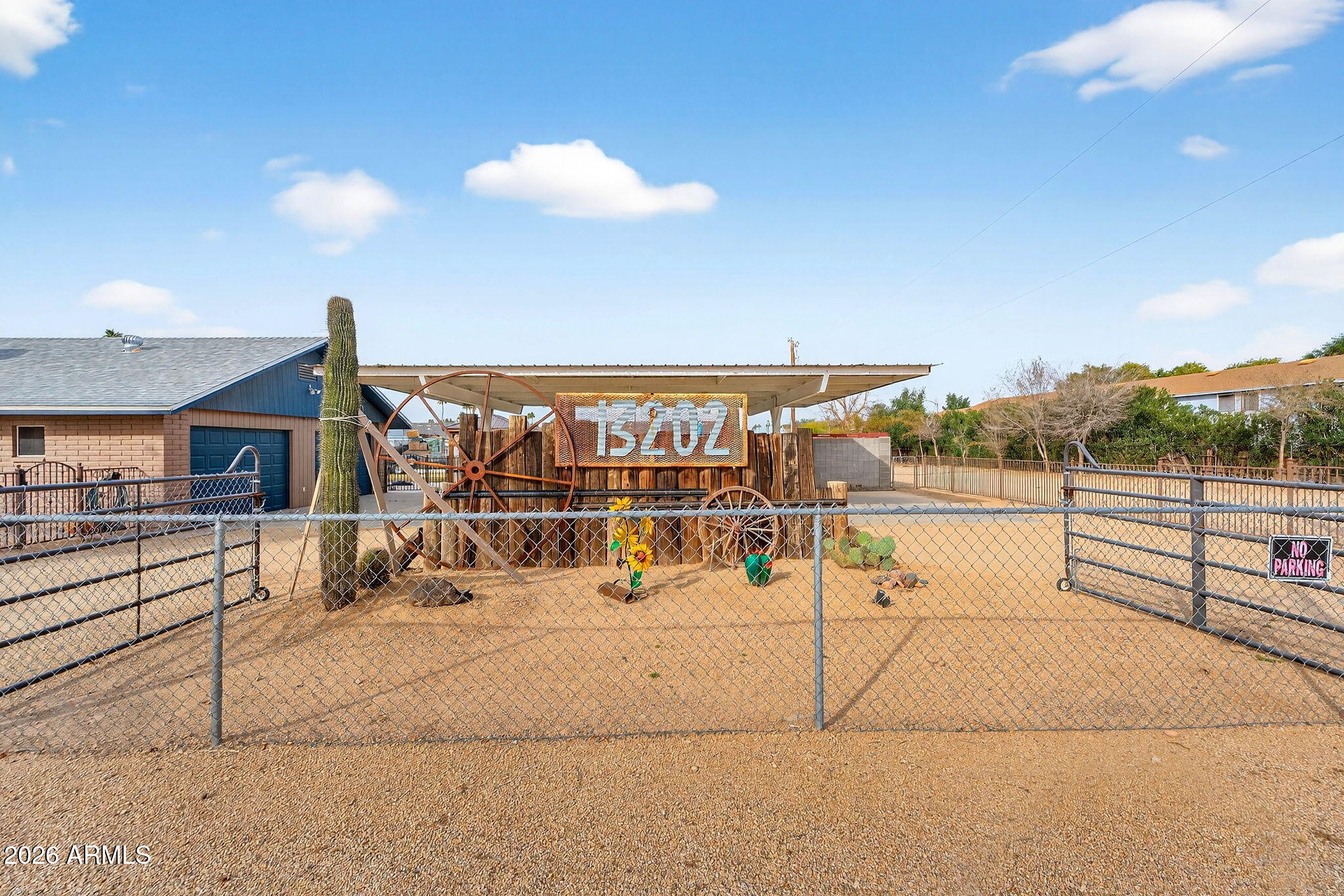 13202 West Ocotillo Road Glendale, AZ 85307 - Photo 10 of 58 53-web-or-mls-DSC08433