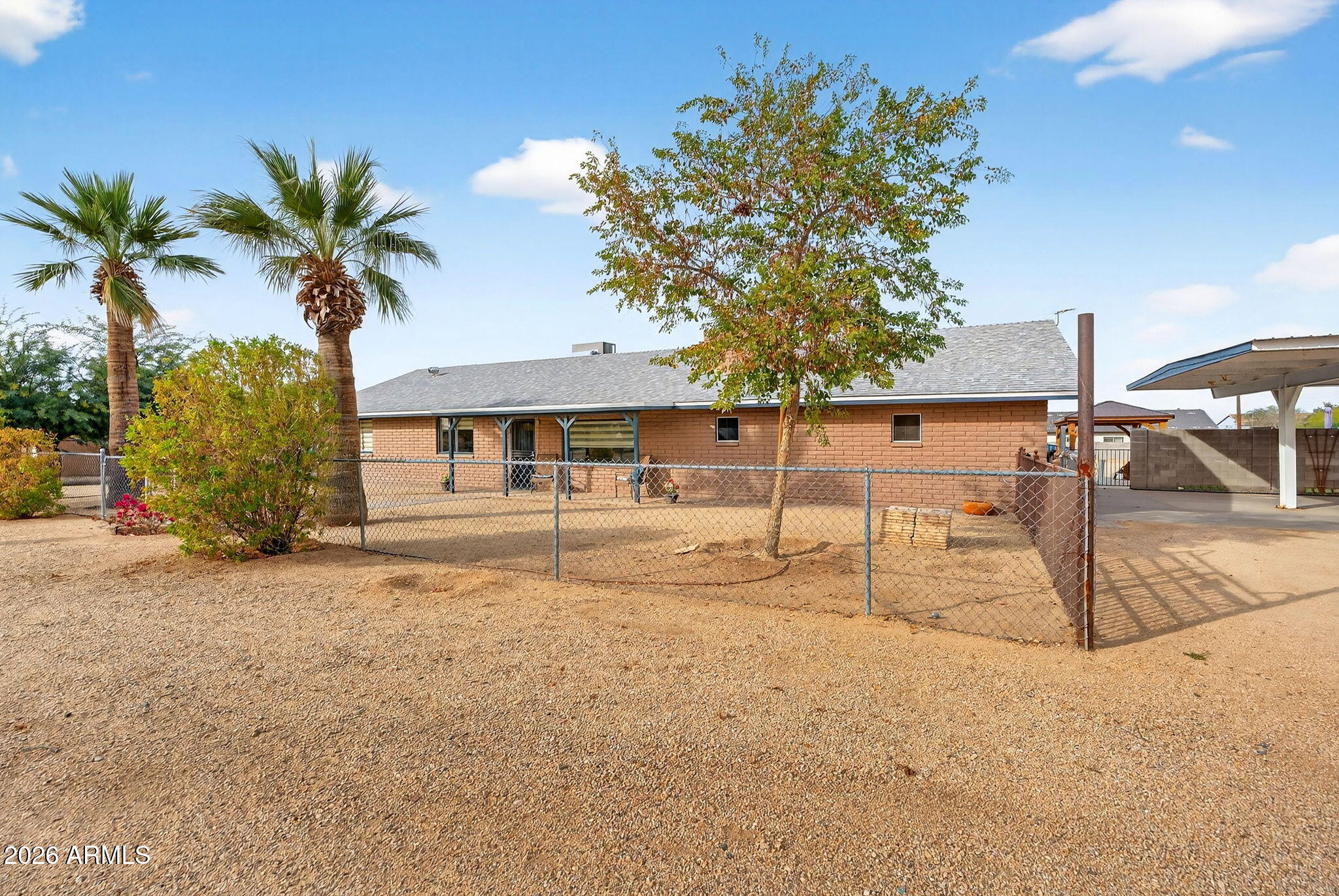 13202 West Ocotillo Road Glendale, AZ 85307 - Photo 4 of 58 3-web-or-mls-DSC08418