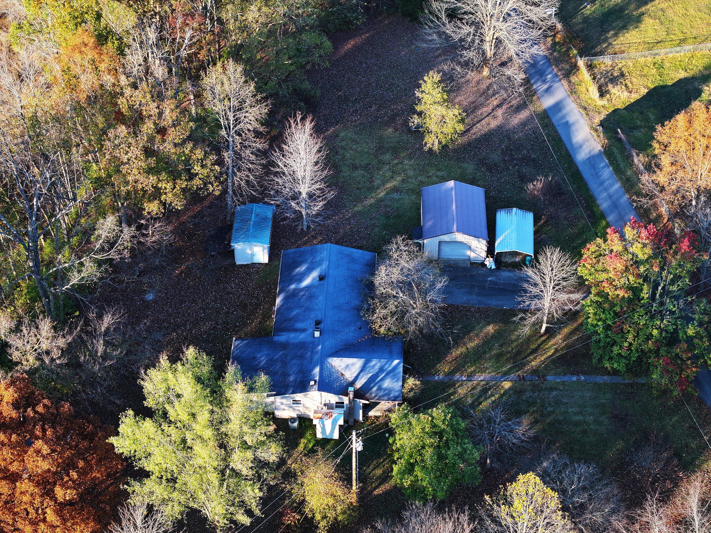 685 Puckett Road Irvine, KY 40336 - Photo 3 of 35 Compound!