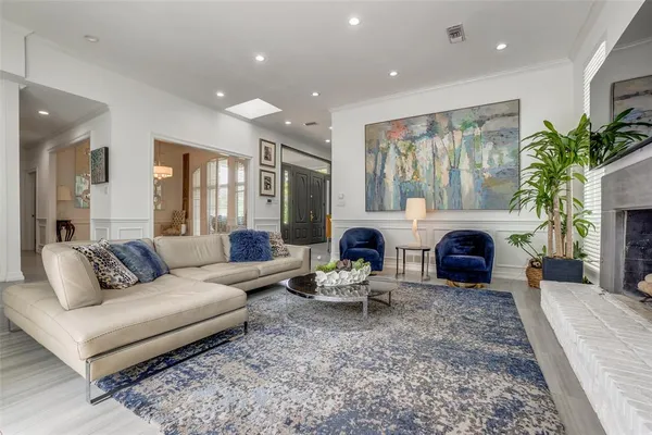 $6,500 | 7220 Lavendale Circle, Dallas, TX 75230