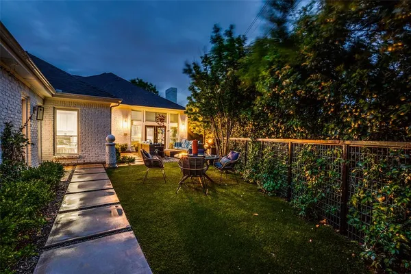 $6,500 | 7220 Lavendale Circle, Dallas, TX 75230