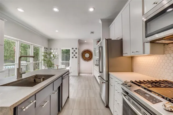 $6,500 | 7220 Lavendale Circle, Dallas, TX 75230