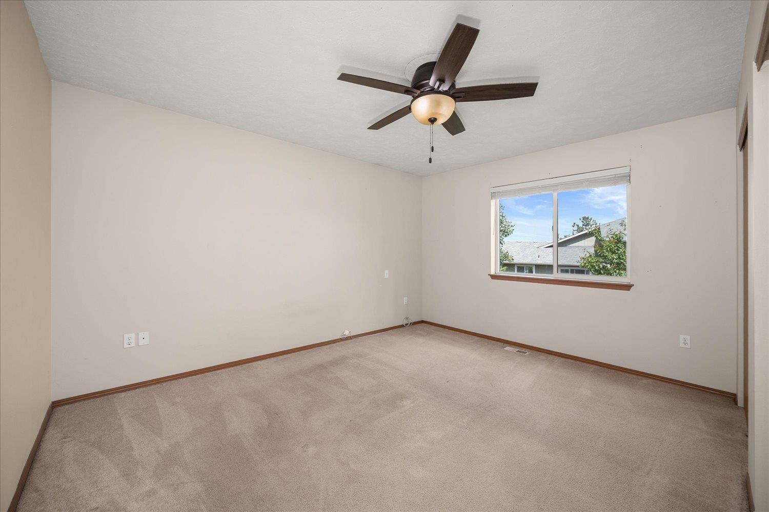 2022 North Rio Grande Lane Spokane Valley, WA 99016 - Photo 11 of 30