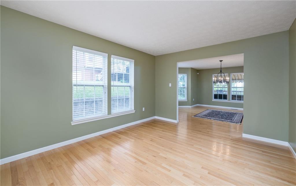 204 Buffalo Ridge Road Canonsburg, PA 15317 - Photo 5 of 25 Gallery Image 5