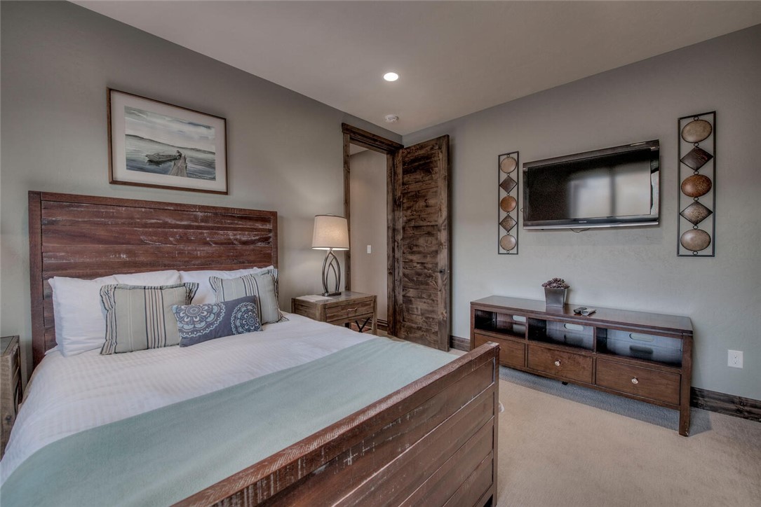 138 Topaz Road Silverthorne, CO 80498 - Photo 29 of 35 Gallery Image 29
