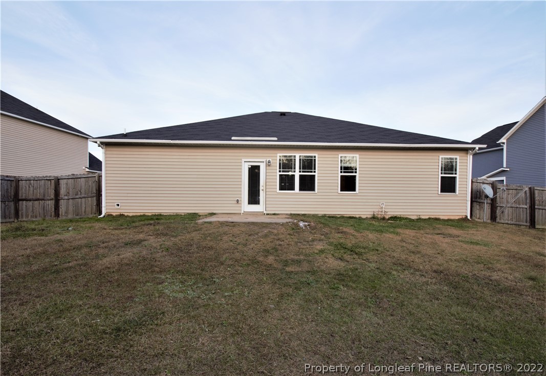 140 Meherrin Loop Raeford, NC 28376 - Photo 3 of 21 Gallery Image 3