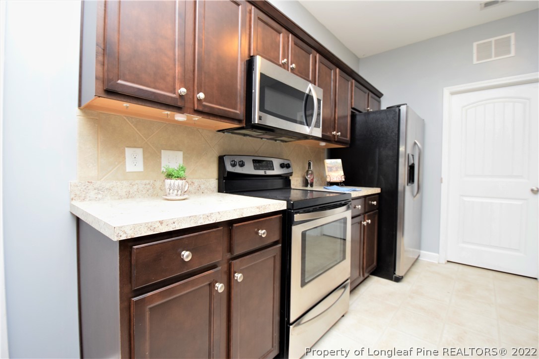 140 Meherrin Loop Raeford, NC 28376 - Photo 8 of 21 Gallery Image 8