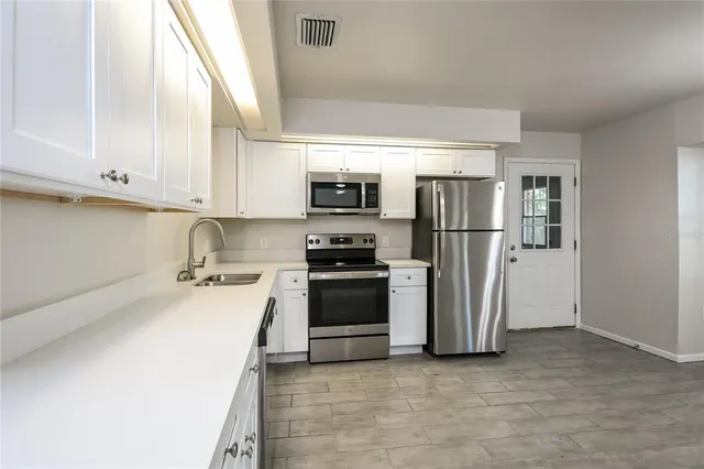 $1,980 | 104 Lighter Log Lane, Auburndale, FL 33823