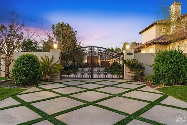 $2,500,000 | Undisclosed Address, Bakersfield, CA 93314