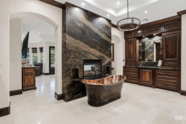 $2,500,000 | Undisclosed Address, Bakersfield, CA 93314