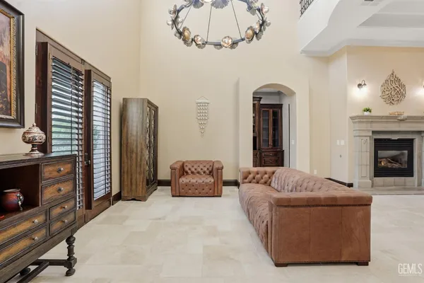 $2,500,000 | Undisclosed Address, Bakersfield, CA 93314