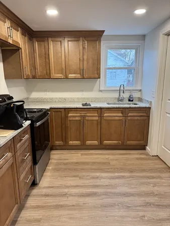 $2,000 | 15 Ives Street, Unit B, Blackstone, MA 01504