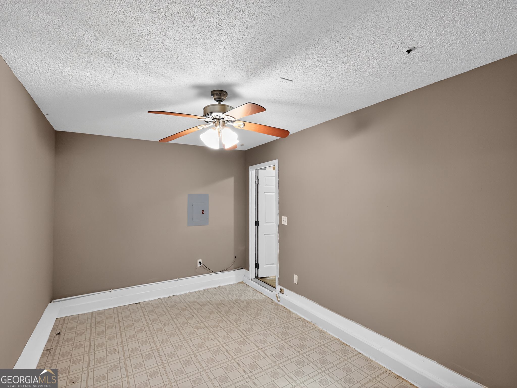 3604 Spring Trace Decatur, GA 30034 - Photo 28 of 32 a view of an empty room with a chandelier fan
