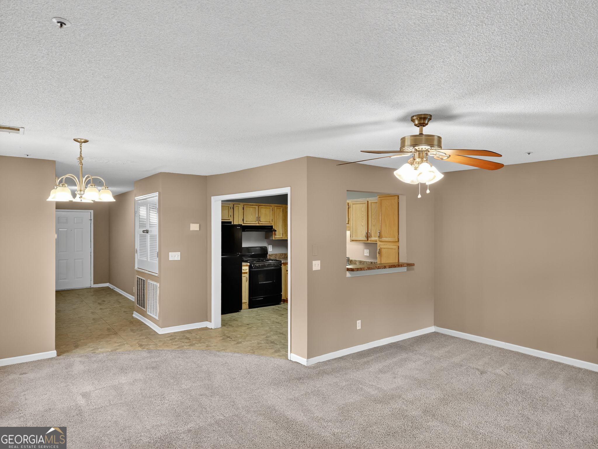 3604 Spring Trace Decatur, GA 30034 - Photo 7 of 32 en view interior of the house and chandelier fan