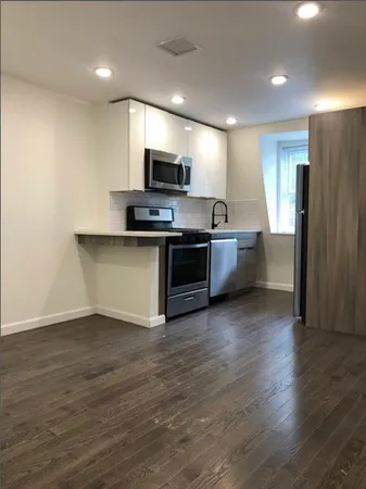 $2,600 | 92 Lexington Street, Unit 3, Boston, MA 02128