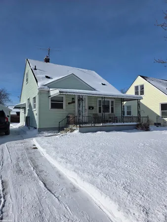 $1,900 | 28651 Melvin Street, Roseville, MI 48066