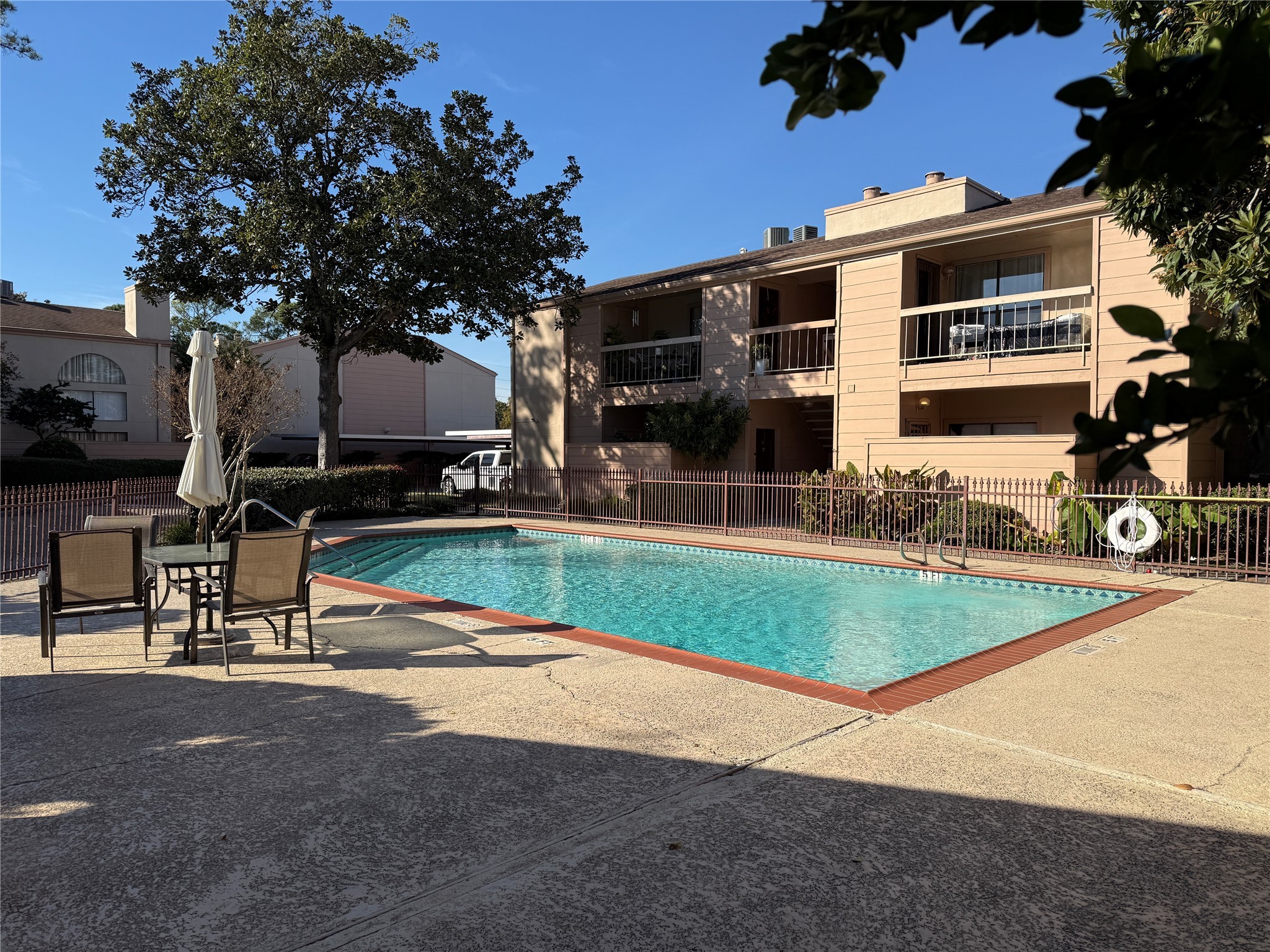 2125 Augusta Drive, Unit 83 Houston, TX 77057 - Photo 3 of 34