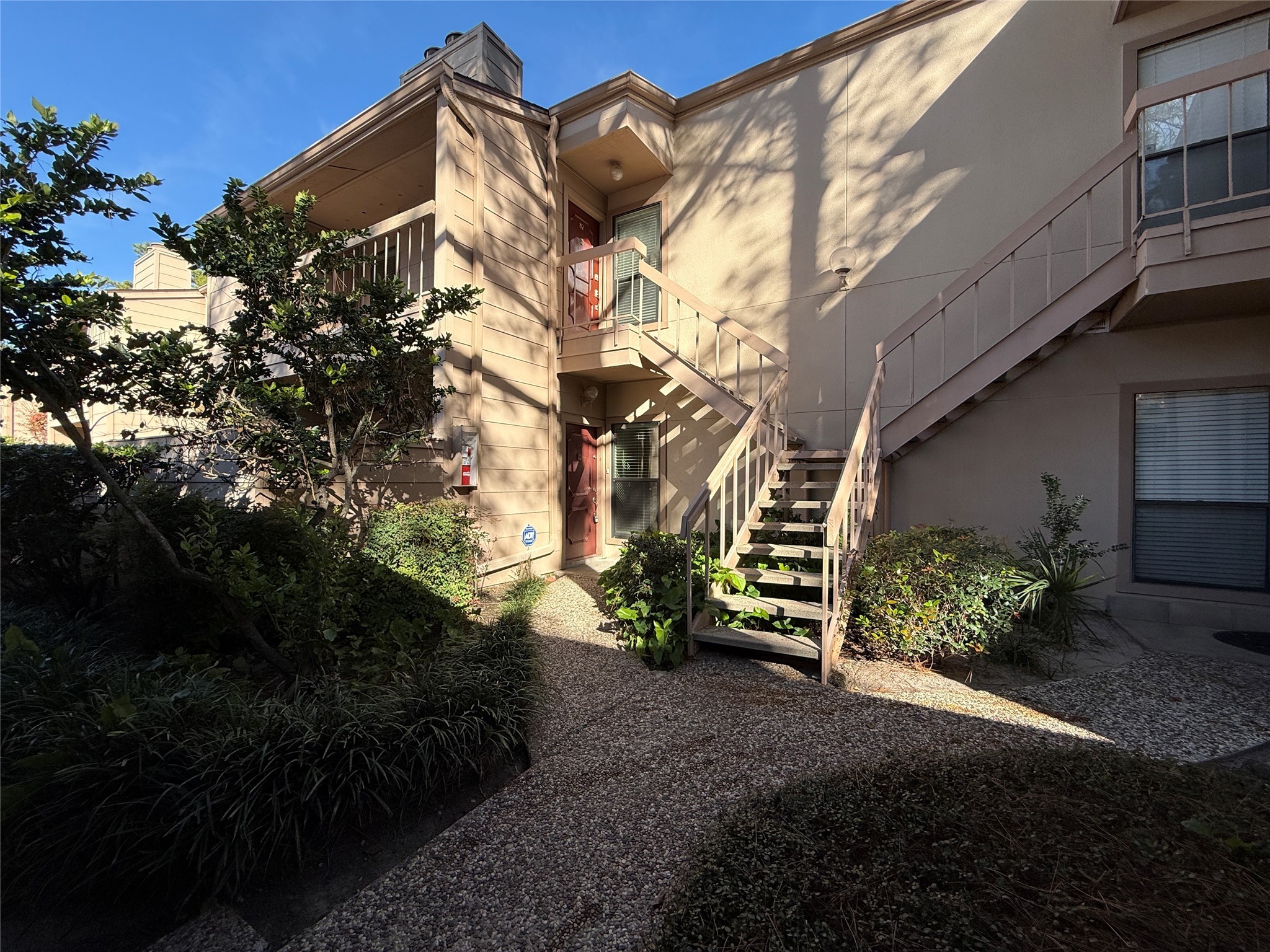 2125 Augusta Drive, Unit 83 Houston, TX 77057 - Photo 4 of 34