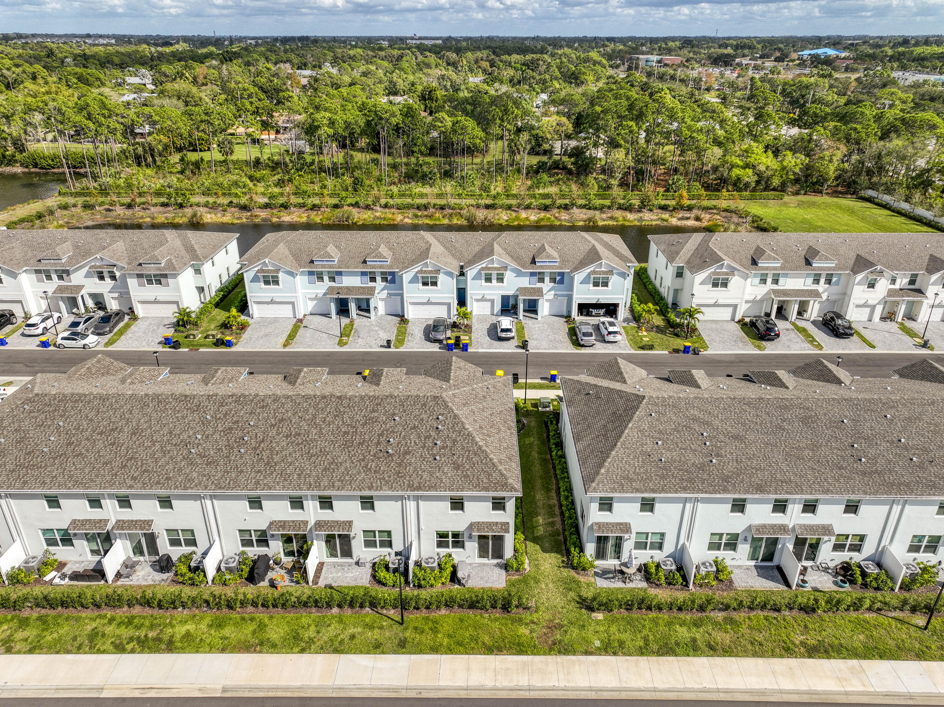5735 Southeast Edgewater Circle Stuart, FL 34997 - Photo 31 of 36 DJI_FLY_21