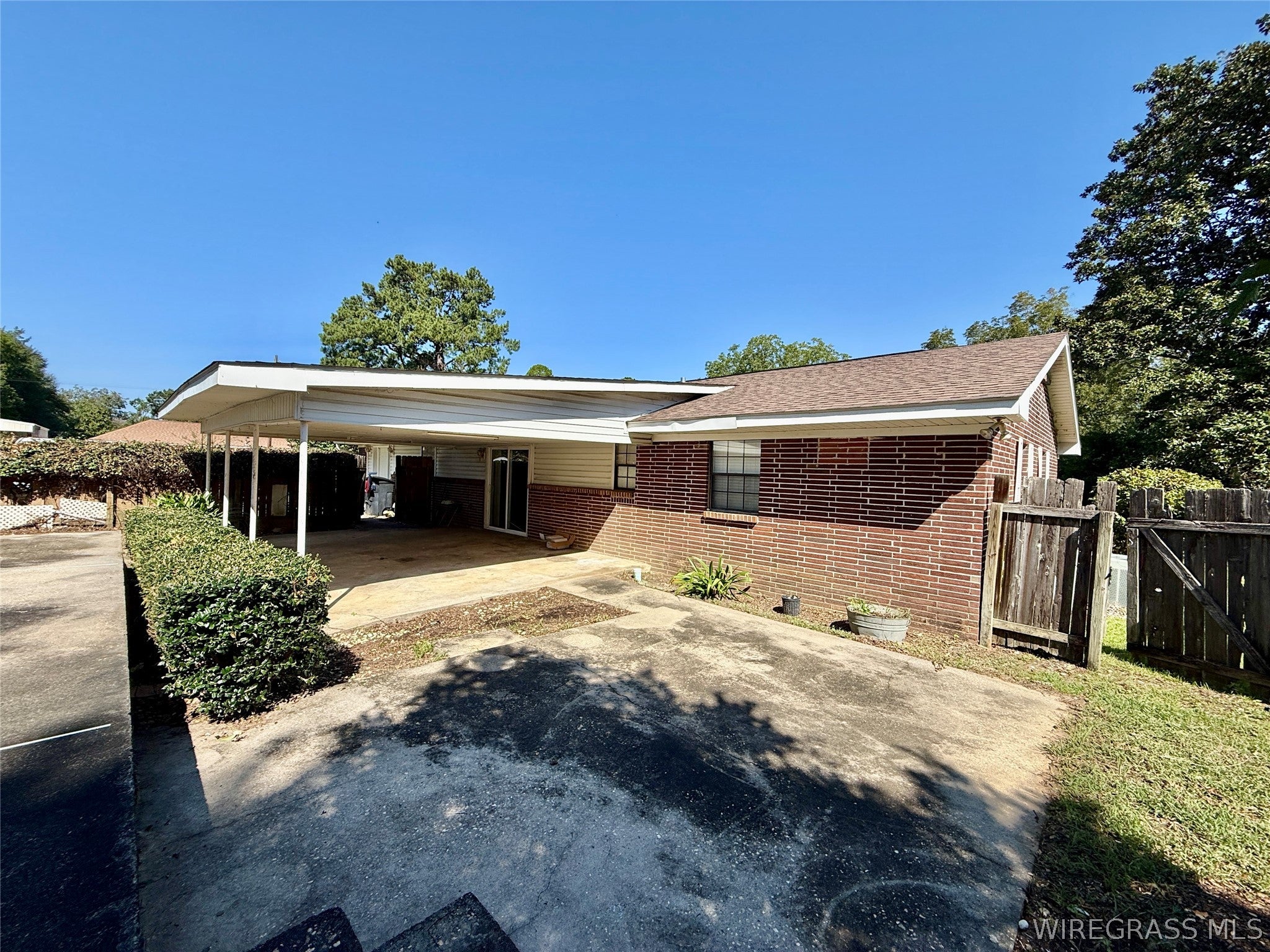 613 West Spring Avenue Geneva, AL 36340 - Photo 7 of 33 Gallery Image 7