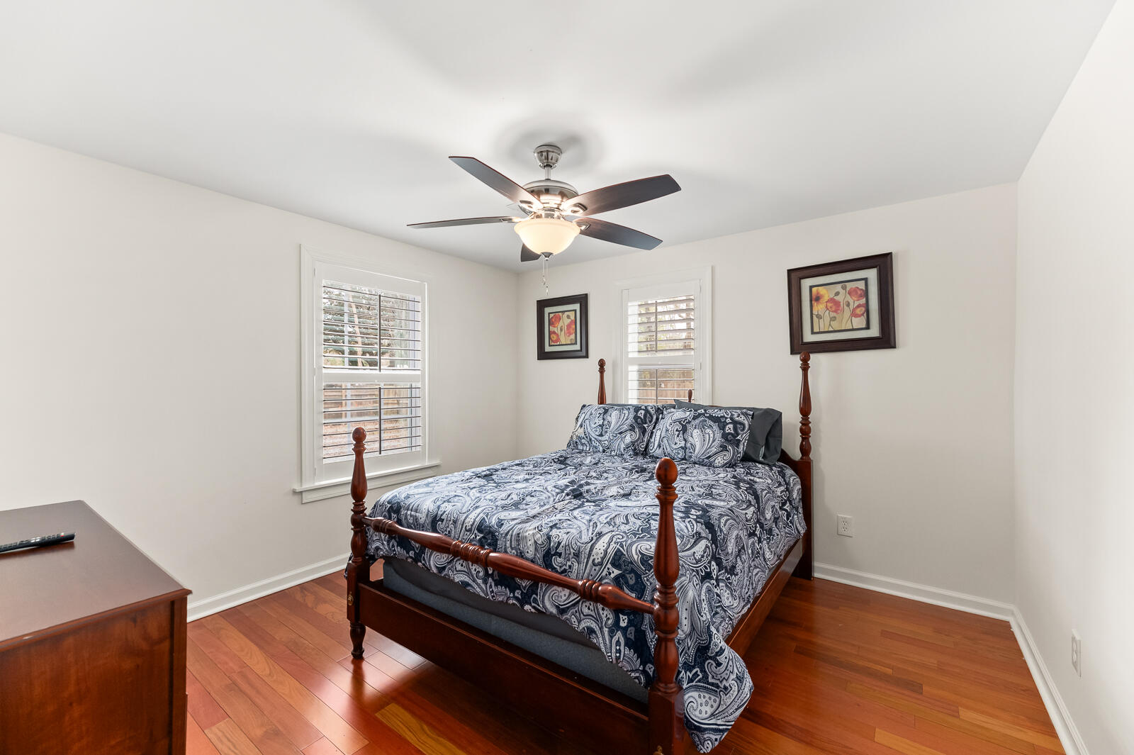 1729 North Highway 17 Mount Pleasant, SC 29464 - Photo 13 of 18 Bedroom 3