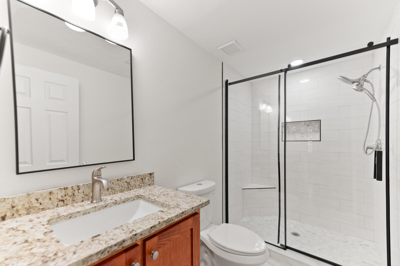1729 North Highway 17 Mount Pleasant, SC 29464 - Photo 15 of 18 Bathroom 2