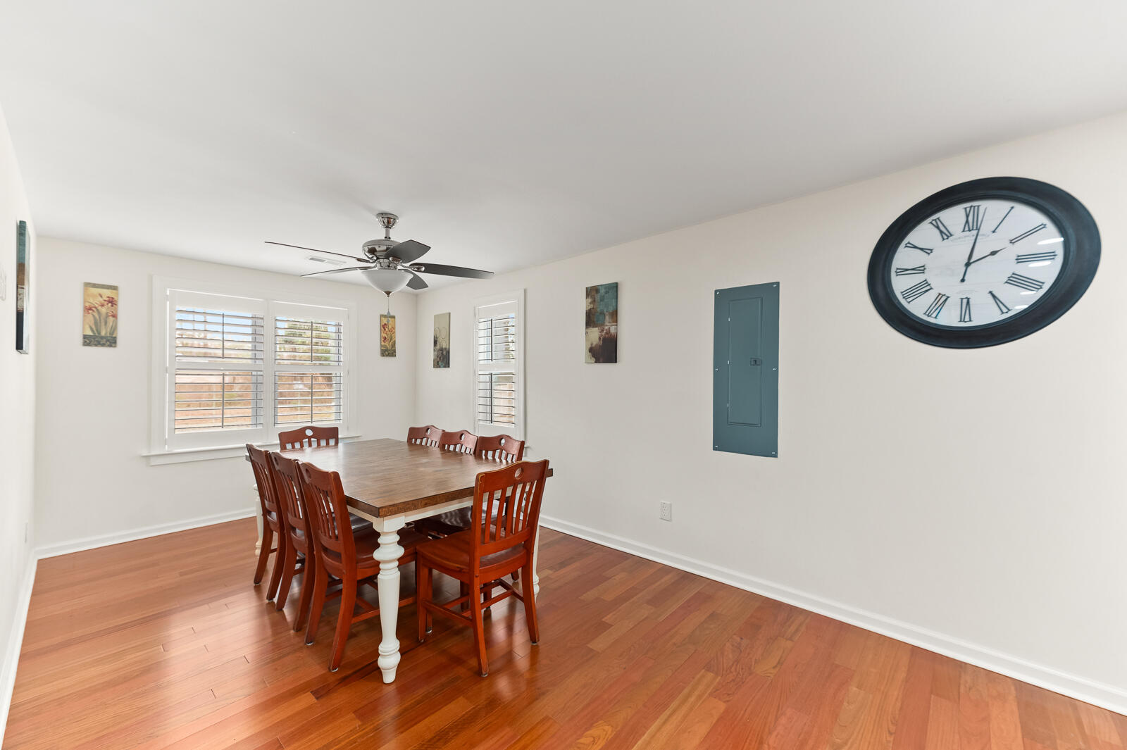 1729 North Highway 17 Mount Pleasant, SC 29464 - Photo 7 of 18 Dining Room