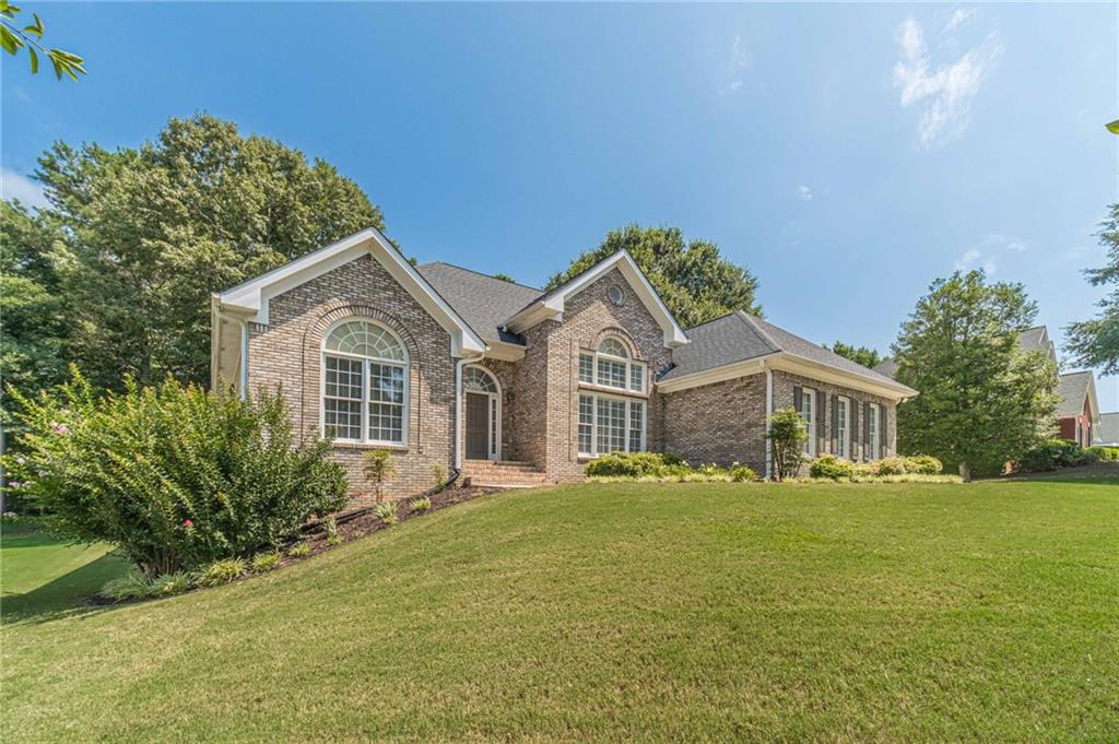 1114 Maple Creek Ridge Loganville, GA 30052 - Photo 3 of 45