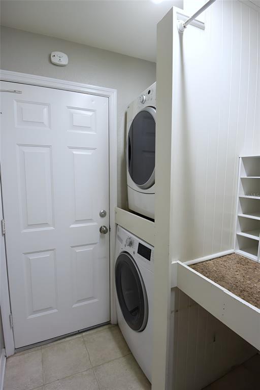 12042 Linden Drive Spring Hill, FL 34608 - Photo 19 of 41 a utility room with sink dryer and washer